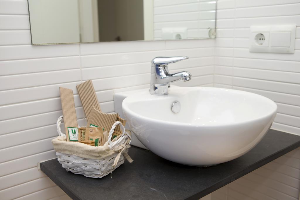 Mimoses Apartaments Cadaques Bagian luar foto